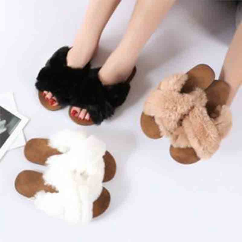 2020 Korean women's fashion cross fur slippers