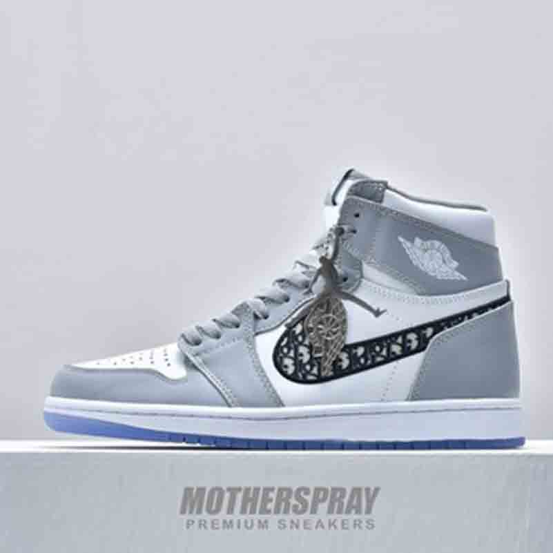 Air Jordan 1 satin black (2)