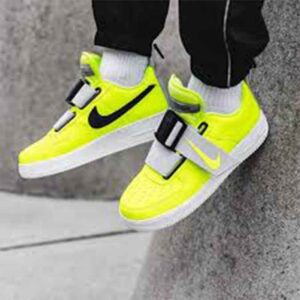Nike Utility Volt Strap